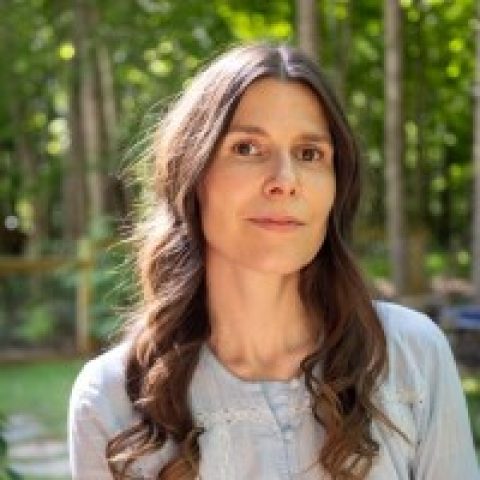 Anna Van Der Hurd